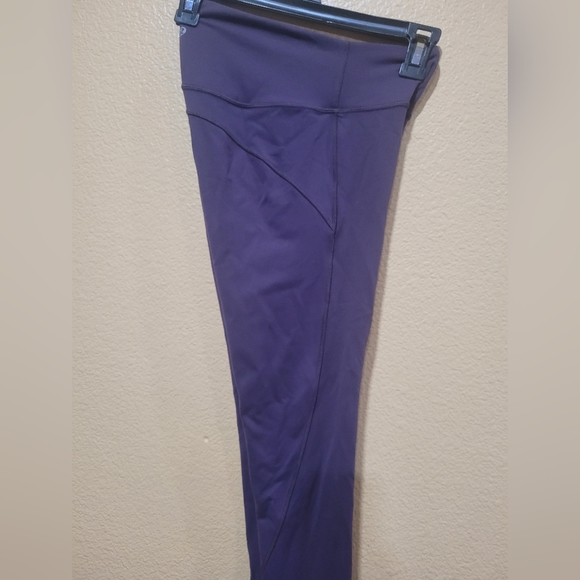 Lululemon leggings - Picture 2 of 10